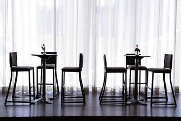 Jupiter International Hotel   Cazanchis