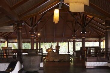 هتل Niraamaya Wellness Retreats, Surya Samudra, Kovalam