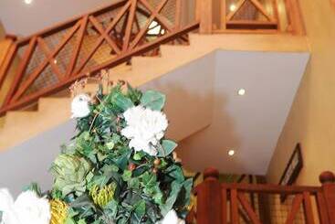 Отель Premier Splendid Inn Port Edward