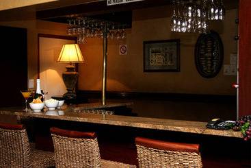 Отель Premier Splendid Inn Port Edward