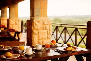Отель Premier Splendid Inn Port Edward