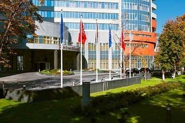 هتل Renaissance Moscow Monarch Centre  By Marriott