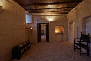 هتل Sextantio Le Grotte Della Civita