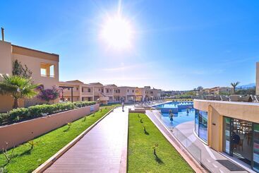 Silver Beach Hotel & Apartments