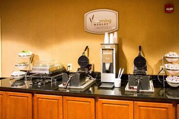 酒店 Sleep Inn & Suites Conference Center