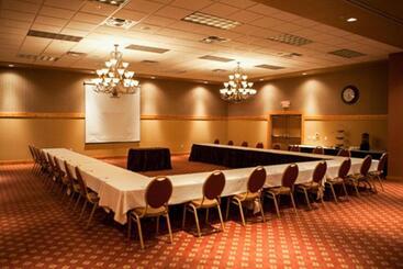 호텔 Sleep Inn & Suites Conference Center