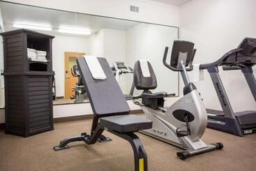 호텔 Sleep Inn & Suites Conference Center