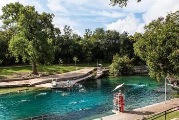 هتل Staybridge Suites Austin Airport, An Ihg