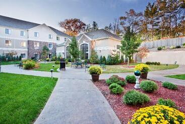 هتل Staybridge Suites Kalamazoo, An Ihg