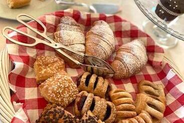 تختخواب و صبحانه Poggio Degli Olivi