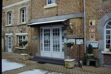 هتل Ermitage Du Moulin Labotte