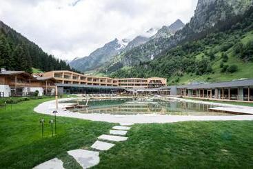 هتل Feuerstein Nature Family Resort