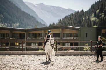 هتل Feuerstein Nature Family Resort