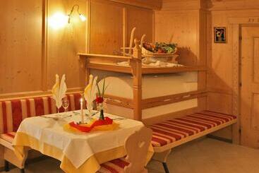 هتل Gisserhof