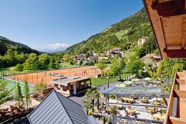 هتل Quellenhof Luxury Resort Passeier
