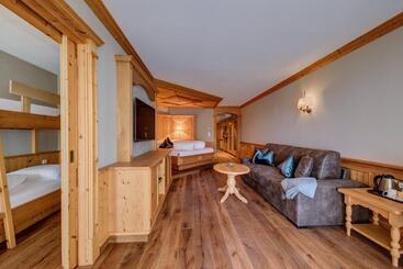هتل Quellenhof Luxury Resort Passeier