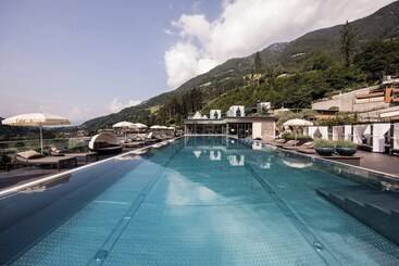 هتل Quellenhof Luxury Resort Passeier