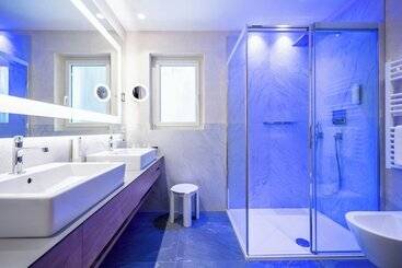 هتل Quellenhof Luxury Resort Passeier