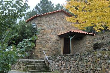 هتل Quinta Das Aveleiras