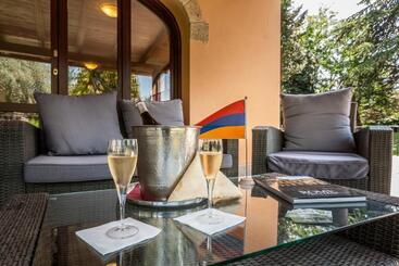 هتل Relais Villaggio Azzurro