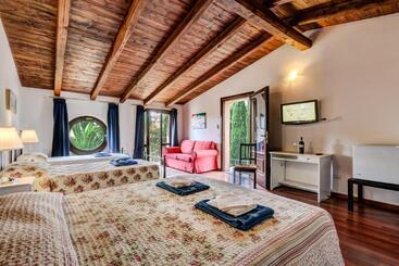 هتل Relais Villaggio Azzurro