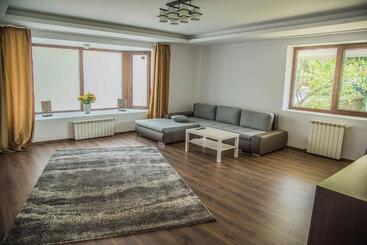 6 Apartments