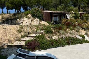 تختخواب و صبحانه Greenvalley Bnb