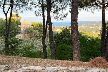تختخواب و صبحانه Greenvalley Bnb