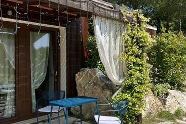 تختخواب و صبحانه Greenvalley Bnb