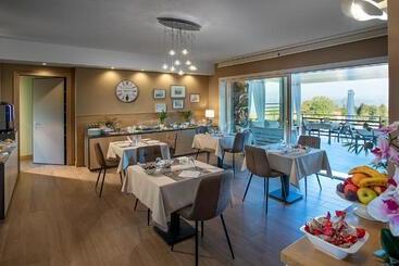 تختخواب و صبحانه Villa Cristina Suite