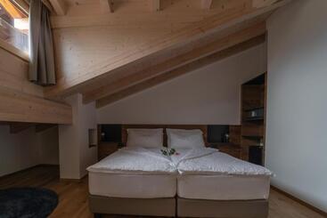 Отель Agritur La Crucola
