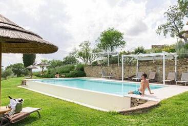 هتل Di Colle In Colle   Agriturismo