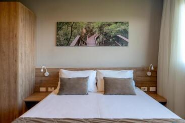 هتل Laghetto Resort Golden Oficial