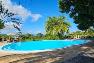 استراحتگاه Fundu Lagoon