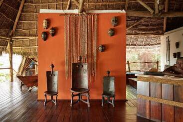 استراحتگاه Fundu Lagoon