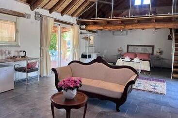 تختخواب و صبحانه Locanda Da Renzo