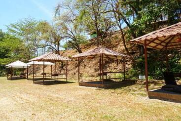 مبيت وإفطار Poza Blanca Lodge