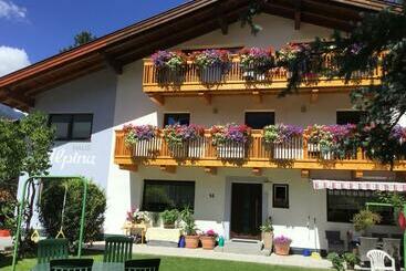 پانسیون Haus Alpina