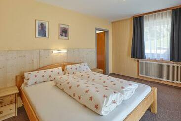 پانسیون Haus Alpina