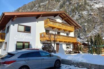 پانسیون Haus Alpina