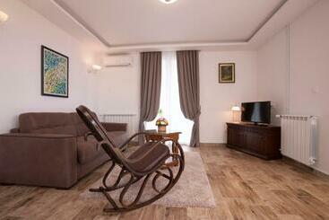 پانسیون Guest House Medin