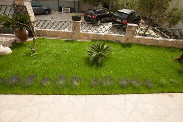 پانسیون Guest House Medin
