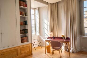 تختخواب و صبحانه Chateau De Ferrand