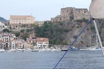 تختخواب و صبحانه Casa Vacanza Seaside
