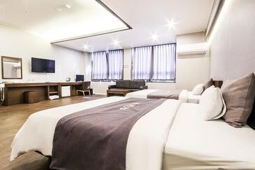 هتل Naju Grand