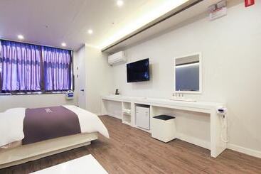 هتل Naju Grand