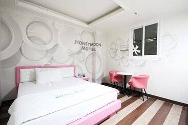 مُتل Daegu Dongseong Ro Honeymoon