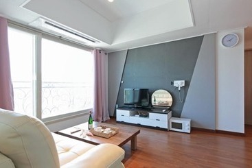 پانسیون Pohang The 1 Resort