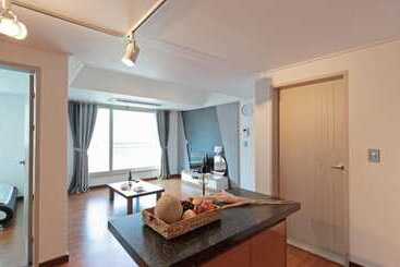 پانسیون Pohang The 1 Resort