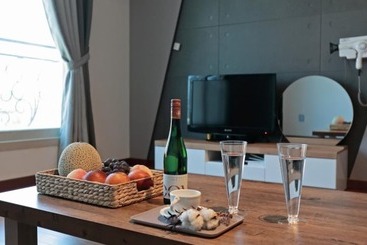 پانسیون Pohang The 1 Resort